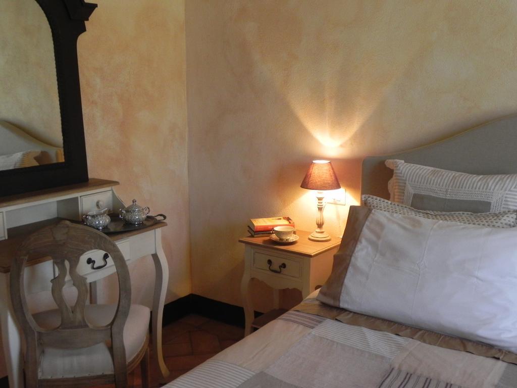 Agriturismo Sugheretello Semproniano Zimmer foto