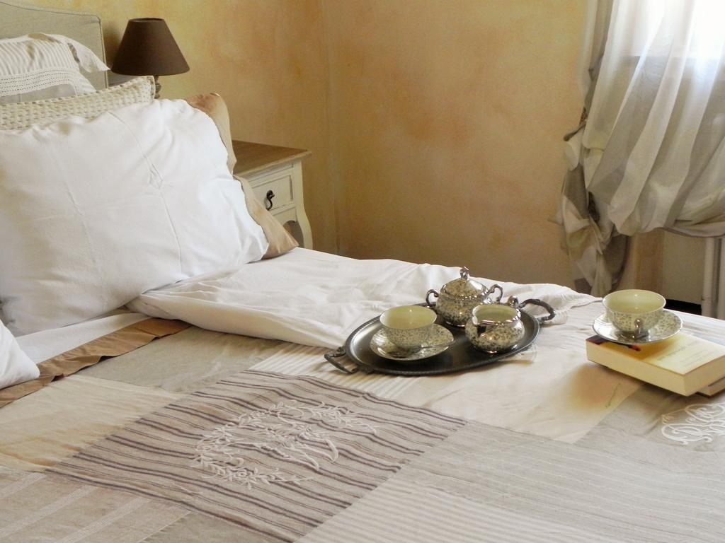 Agriturismo Sugheretello Semproniano Zimmer foto