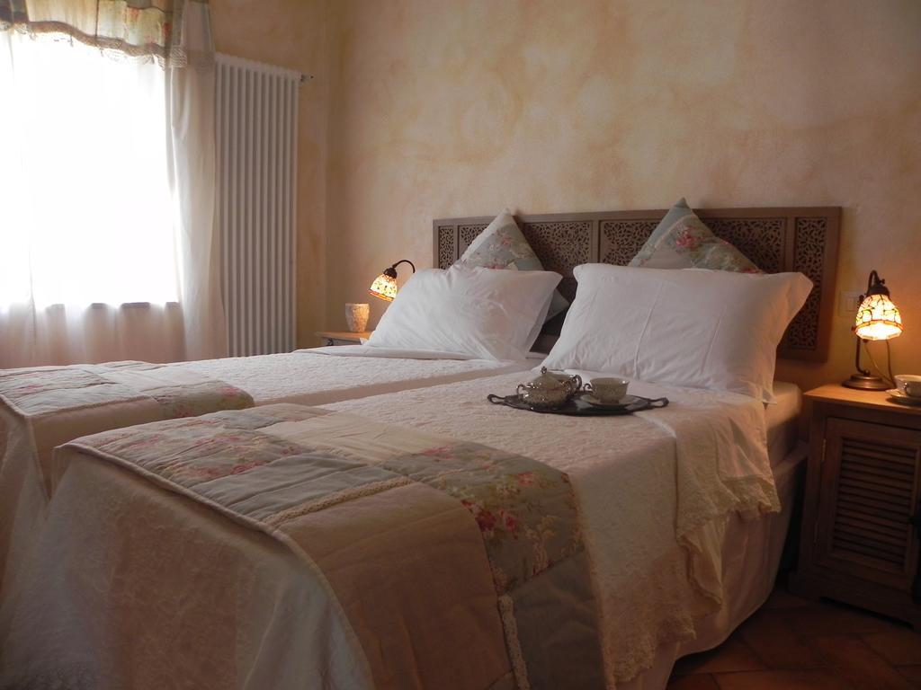 Agriturismo Sugheretello Semproniano Zimmer foto