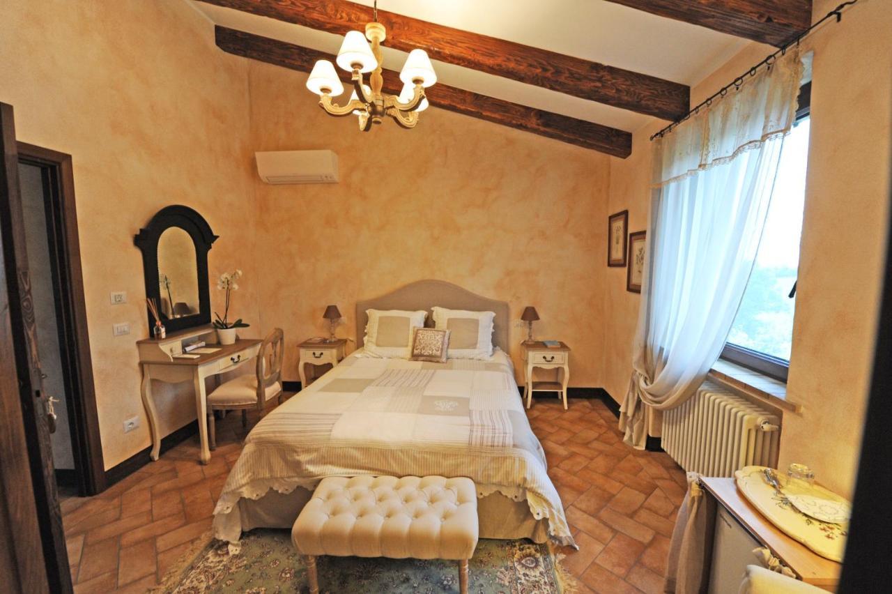 Agriturismo Sugheretello Semproniano Exterior foto